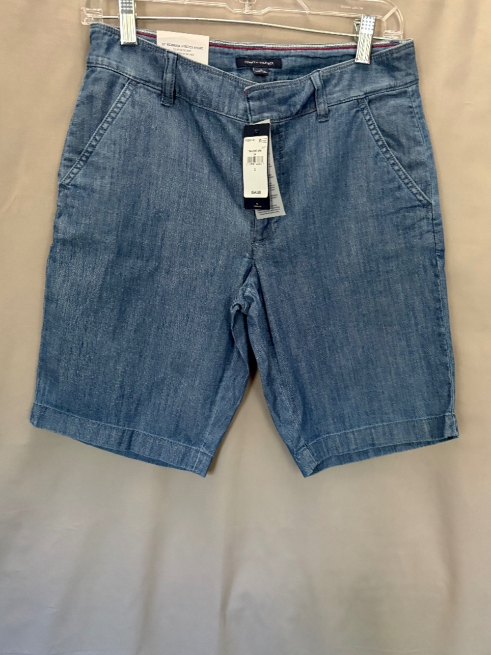 Tommy Hilfiger Bermuda Stretch Shorts, color Blue size 2 (NWT)